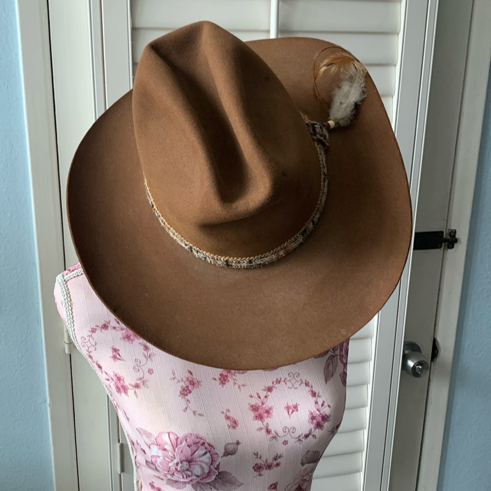 Vintage Resistol Stagecoach self conforming cowboy hat.